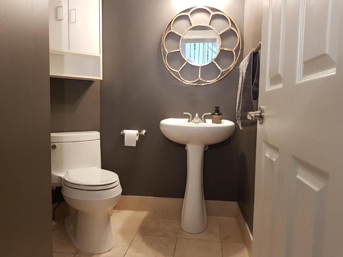Tuscan Ridge Guesthouse Calgary West Luaran gambar